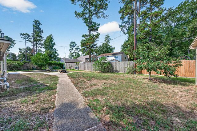 10211 Kerr Lane, Conroe, TX 77385
