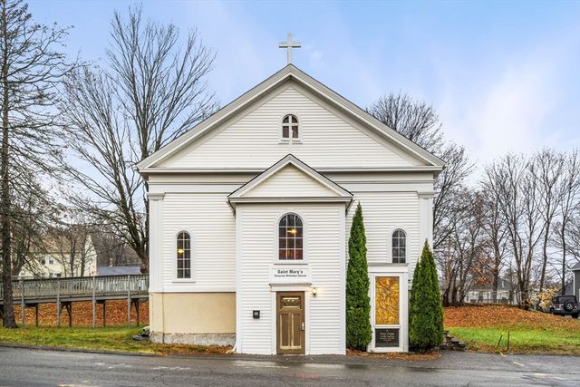 10 Overlook St, Grafton, MA 01536