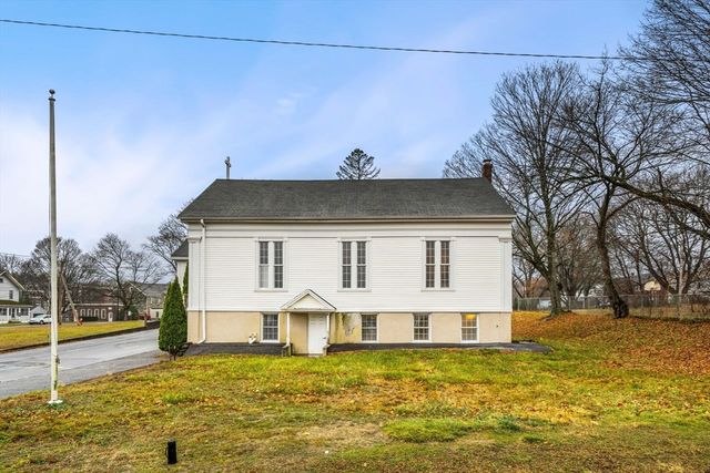 10 Overlook St, Grafton, MA 01536