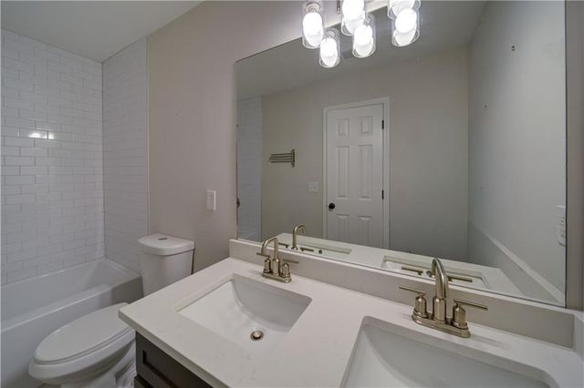 8160 Castleberry Farms Drive, Gainesville, GA 30506