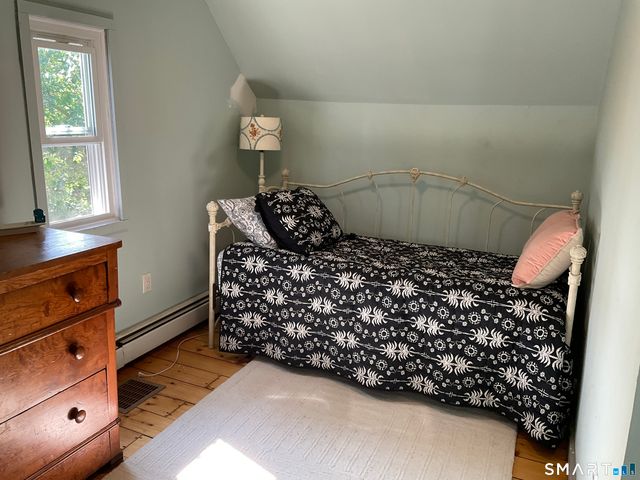 14 High Street, East Lyme, CT 06357