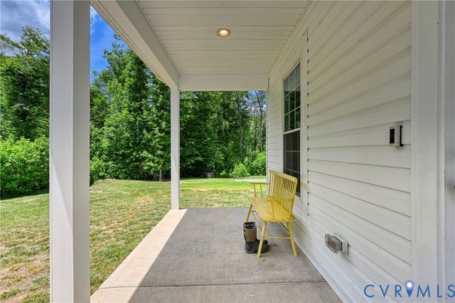 4528 E Old Mountain Rd, Louisa, VA 23093