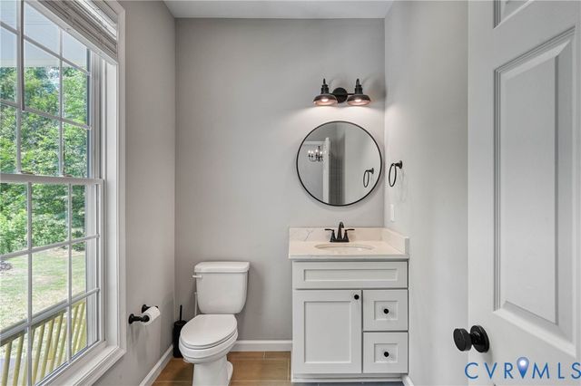 4528 E Old Mountain Rd, Louisa, VA 23093