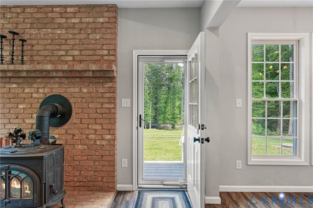4528 E Old Mountain Rd, Louisa, VA 23093