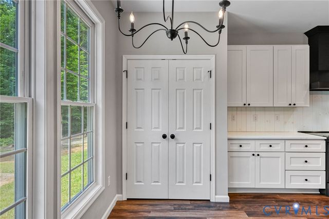 4528 E Old Mountain Rd, Louisa, VA 23093