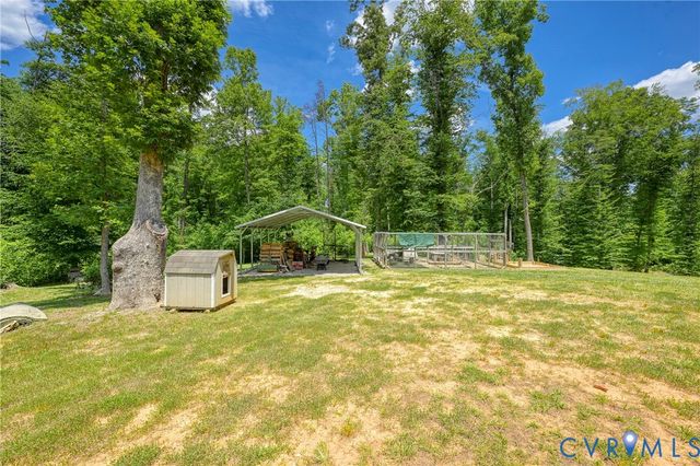4528 E Old Mountain Rd, Louisa, VA 23093