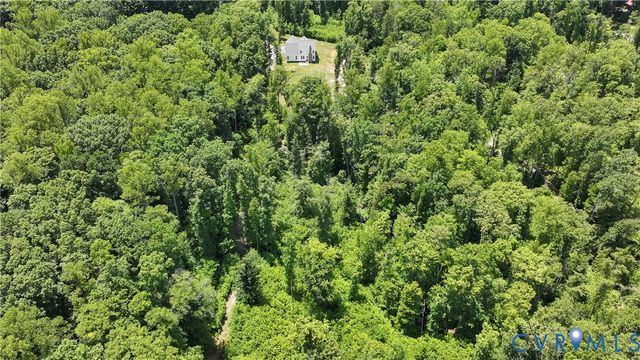4528 E Old Mountain Rd, Louisa, VA 23093