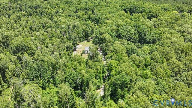 4528 E Old Mountain Rd, Louisa, VA 23093