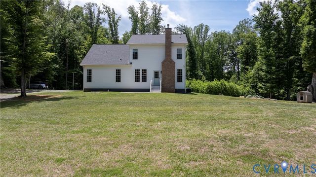 4528 E Old Mountain Rd, Louisa, VA 23093