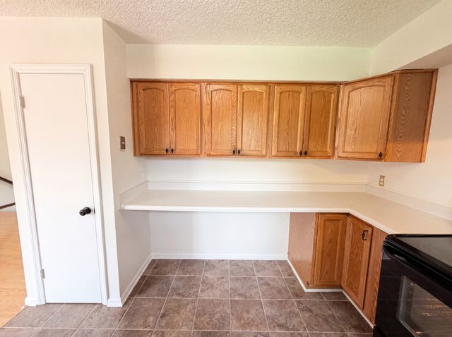 303 Paragon Mills Rd, Nashville, TN 37211