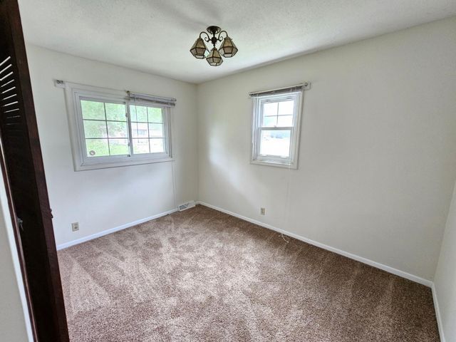 10609 32nd Avenue N, Plymouth, MN 55441