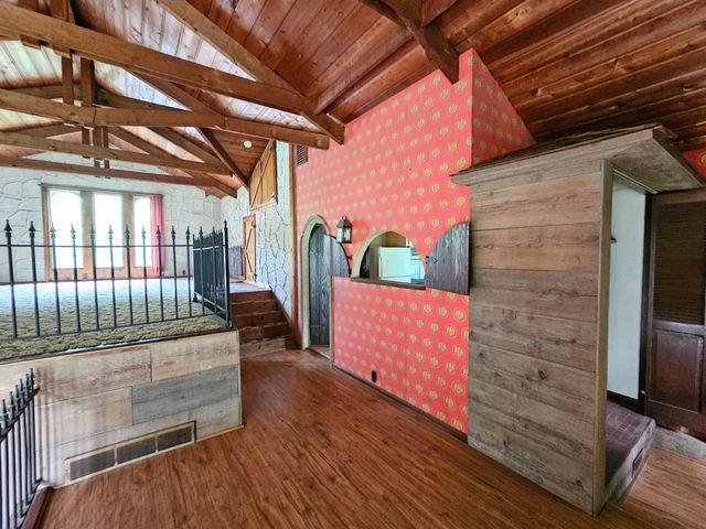 10609 32nd Avenue N, Plymouth, MN 55441