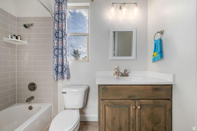 277 N BLACK CANYON AVE, Washington, UT 84780