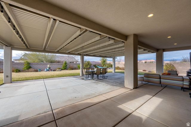 277 N BLACK CANYON AVE, Washington, UT 84780