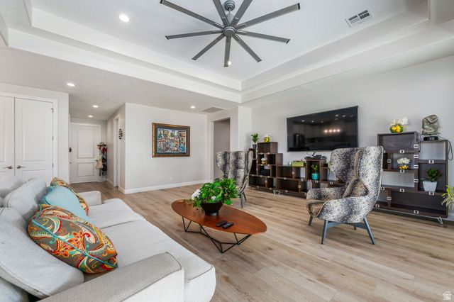 277 N BLACK CANYON AVE, Washington, UT 84780