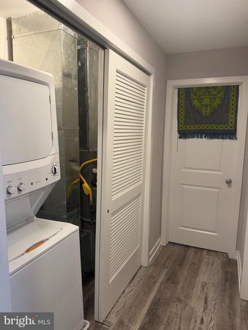 1617 POINT BREEZE AVE, Philadelphia, PA 19145