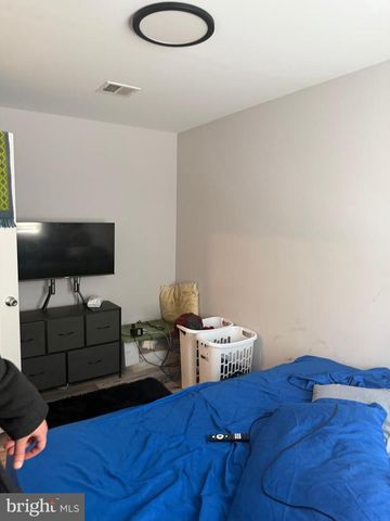 1617 POINT BREEZE AVE, Philadelphia, PA 19145