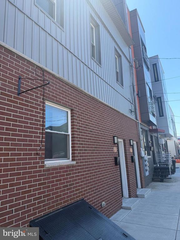 1617 POINT BREEZE AVE, Philadelphia, PA 19145