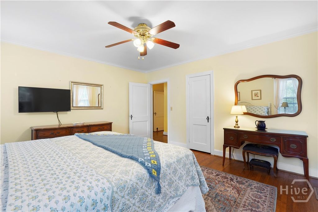 Image 19 of property listing at 622 E 60th Street, Savannah, GA 31405