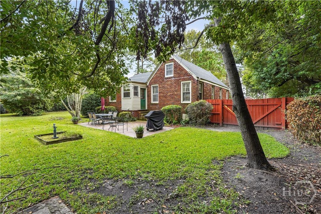 Image 36 of property listing at 622 E 60th Street, Savannah, GA 31405