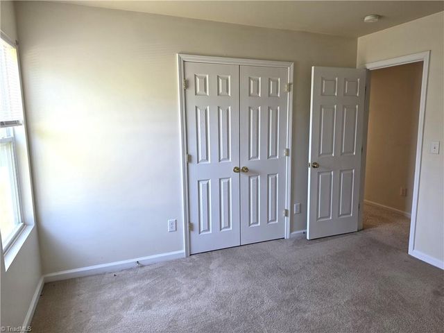 3963 Heather View Lane, Winston-salem, NC 27127