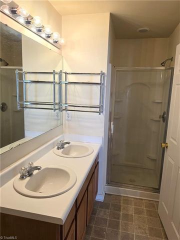3963 Heather View Lane, Winston-salem, NC 27127