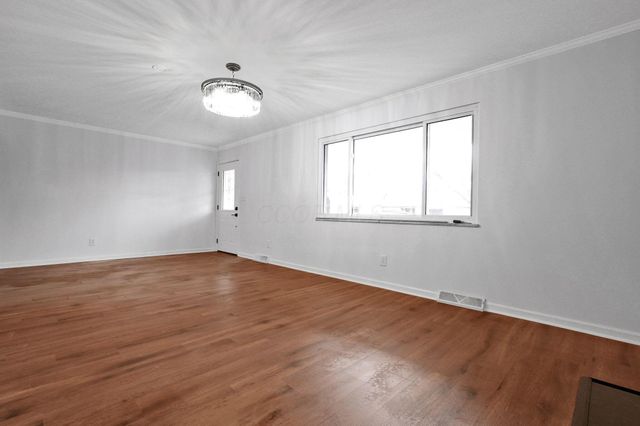 958 Janet Drive, Columbus, OH 43224