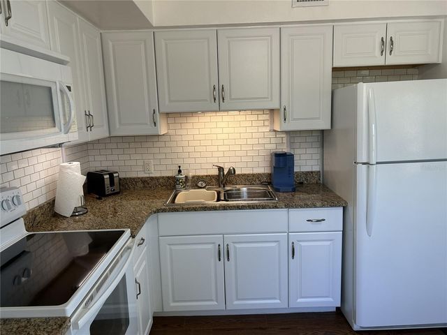 4154 57TH STREET N 274, Kenneth City, FL 33709