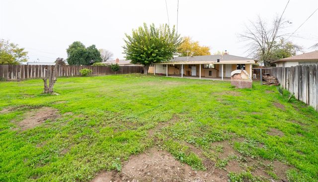 27152 Perkins Road, Madera, CA 93637