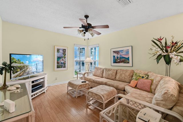 607 Ocean Dunes Circle, Jupiter, FL 33477