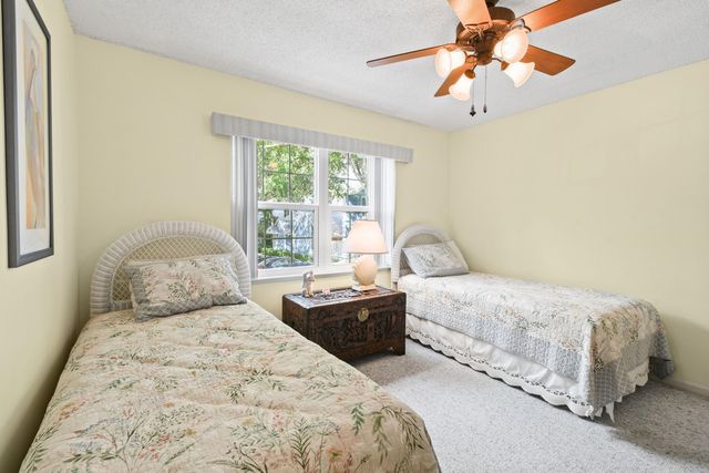 607 Ocean Dunes Circle, Jupiter, FL 33477