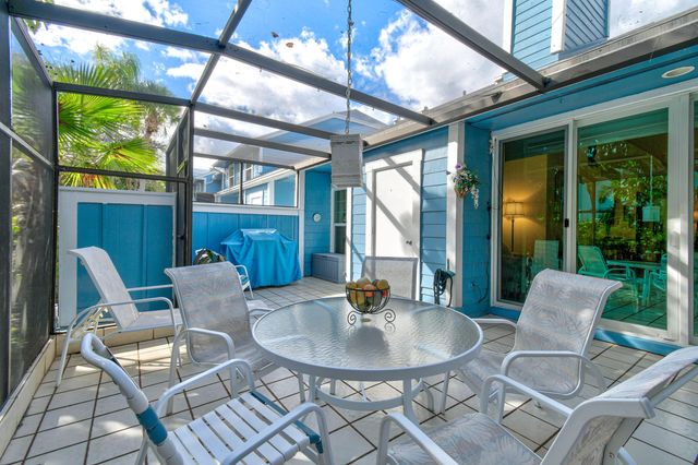 607 Ocean Dunes Circle, Jupiter, FL 33477