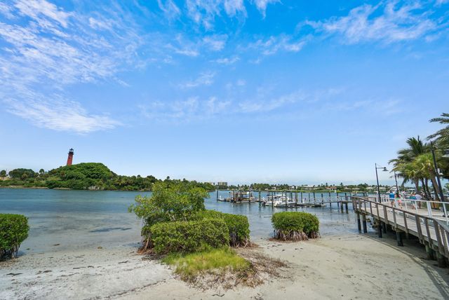 607 Ocean Dunes Circle, Jupiter, FL 33477