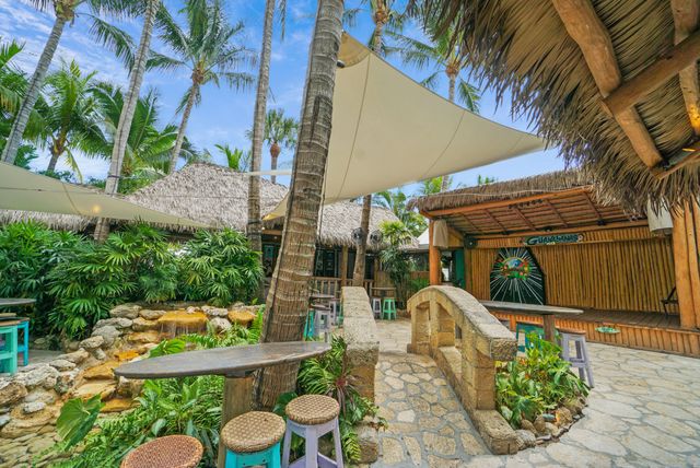 607 Ocean Dunes Circle, Jupiter, FL 33477