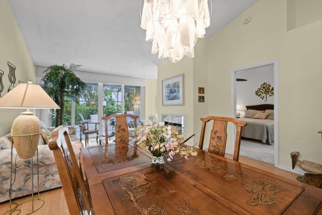 607 Ocean Dunes Circle, Jupiter, FL 33477