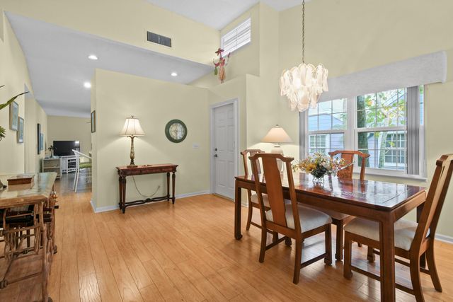 607 Ocean Dunes Circle, Jupiter, FL 33477