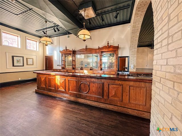 202 E Forrest Street, Victoria, TX 77901