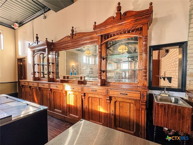 202 E Forrest Street, Victoria, TX 77901