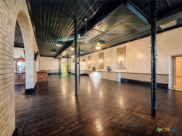 202 E Forrest Street, Victoria, TX 77901