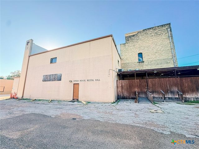 202 E Forrest Street, Victoria, TX 77901