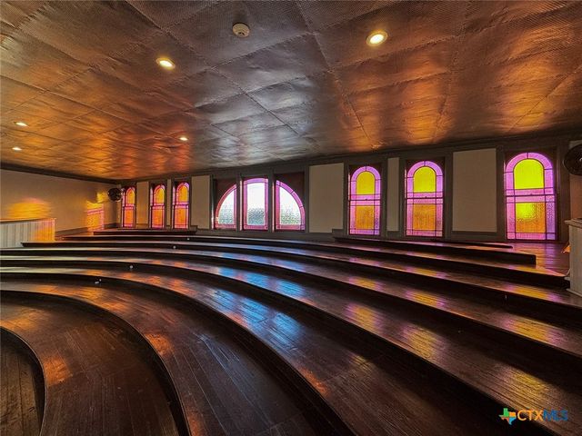 202 E Forrest Street, Victoria, TX 77901