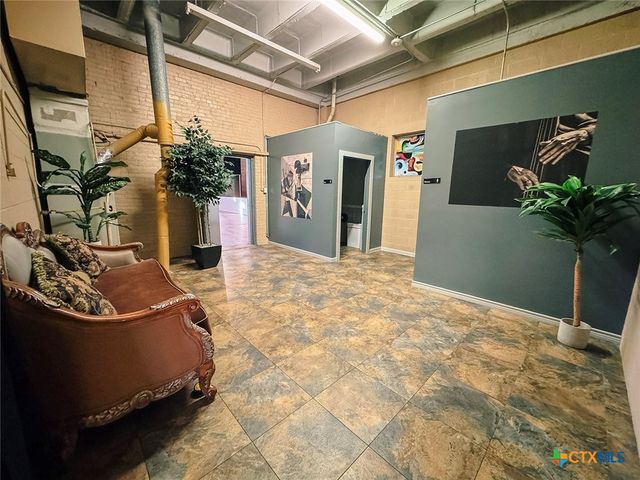 202 E Forrest Street, Victoria, TX 77901