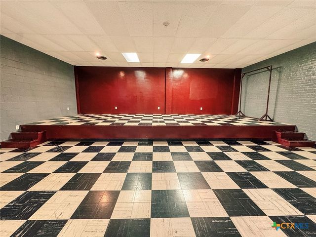 202 E Forrest Street, Victoria, TX 77901