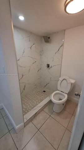 16220 NW 2nd Ave 410, Miami, FL 33169