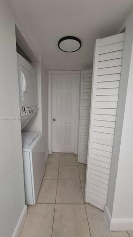 16220 NW 2nd Ave 410, Miami, FL 33169