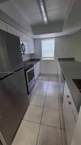 16220 NW 2nd Ave 410, Miami, FL 33169