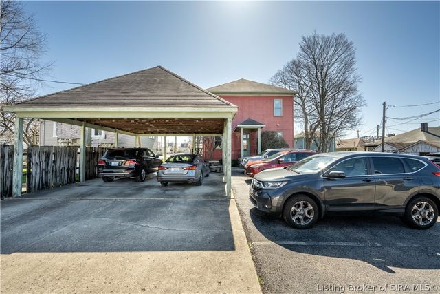 209 E Chestnut Street, Jeffersonville, IN 47130