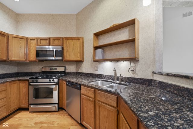 611 N Park Avenue 203, Indianapolis, IN 46204