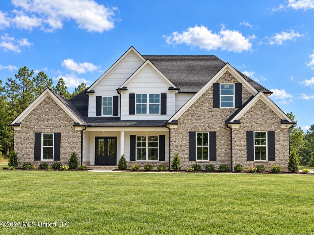 5359 Hazelwood Drive, Lake Cormorant, MS 38641