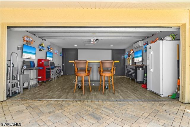 15573 Lockmaben AVE, Fort Myers, FL 33912